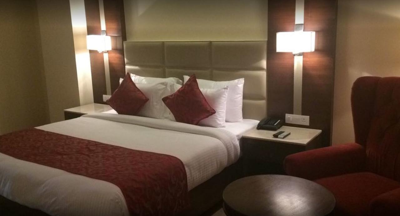 Continent Hotel Nawanshahr Nawashahr Екстер'єр фото